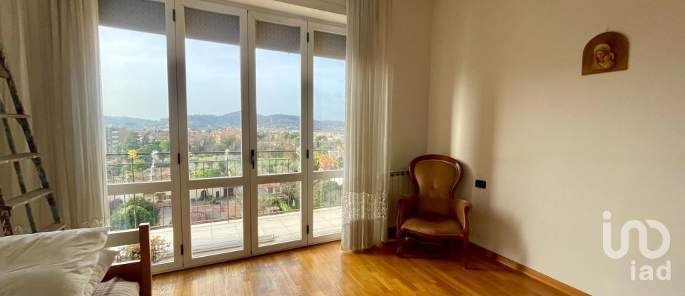 Apartment 6 rooms of 110 m² in Arezzo (52100)