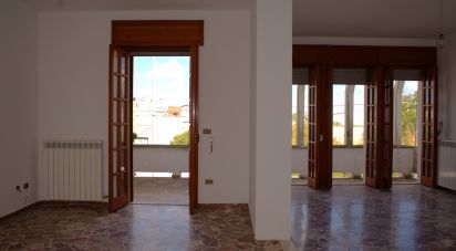 Casa indipendente 9 locali di 144 m² in Soleto (73010)