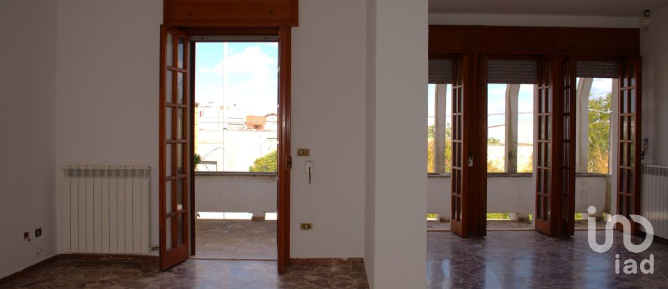 Casa indipendente 9 locali di 144 m² in Soleto (73010)