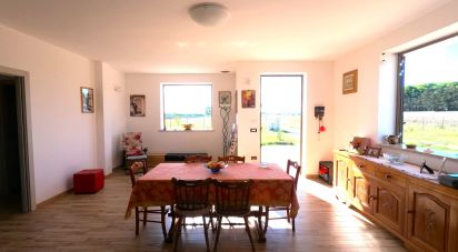 Villa 7 locali di 125 m² in Poggiardo (73037)