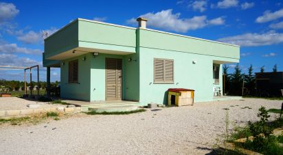 Villa 7 locali di 125 m² in Poggiardo (73037)