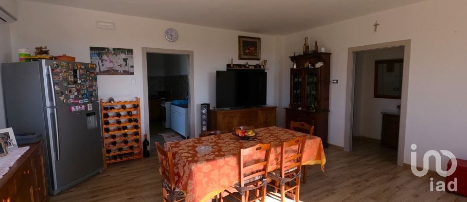 Villa 7 locali di 125 m² in Poggiardo (73037)