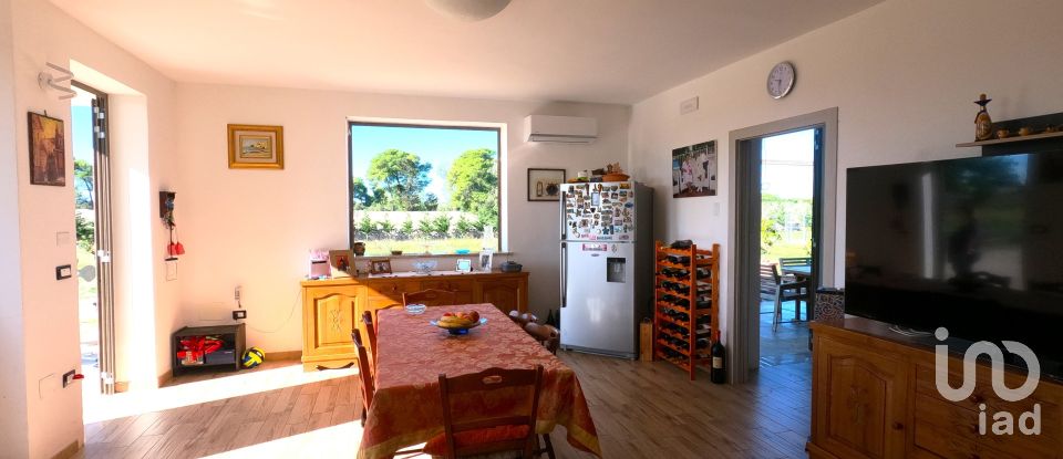 Villa 7 locali di 125 m² in Poggiardo (73037)