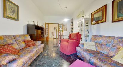 Three-room apartment of 95 m² in Genova (16156)