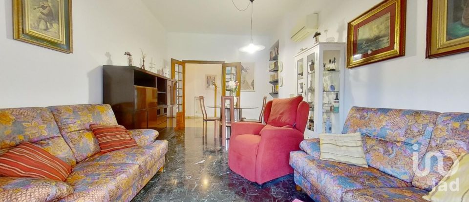 Three-room apartment of 95 m² in Genova (16156)