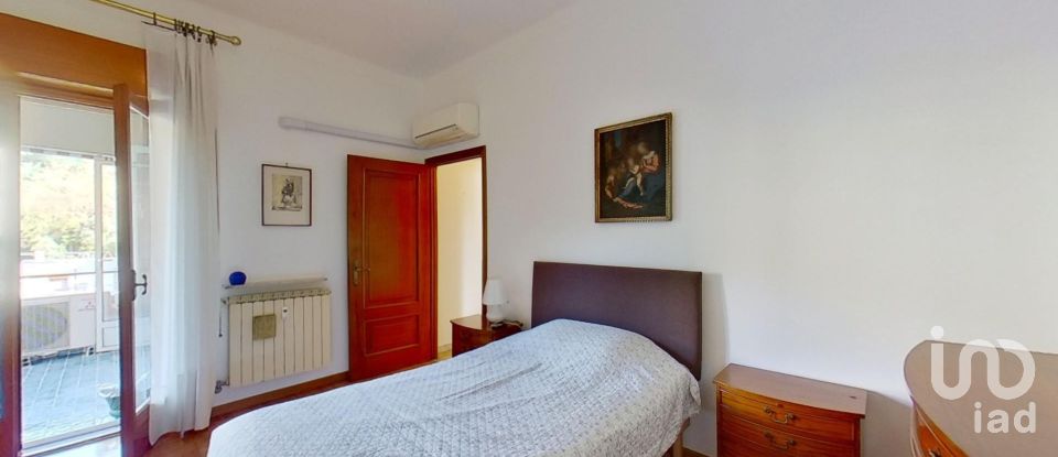 Three-room apartment of 95 m² in Genova (16156)