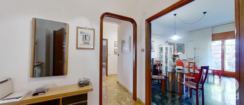 Three-room apartment of 95 m² in Genova (16156)