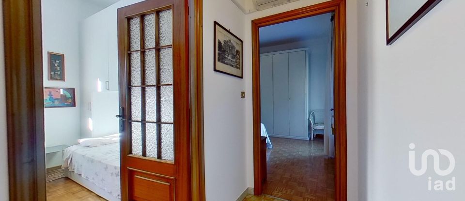 Three-room apartment of 95 m² in Genova (16156)