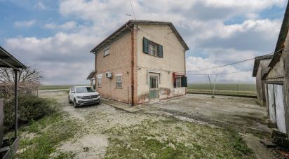 House 8 rooms of 199 m² in Copparo (44034)