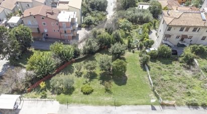 Land of 1,700 m² in Castelfidardo (60022)