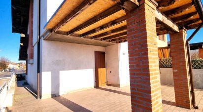 House boat 5 rooms of 208 m² in Pozzolengo (25010)