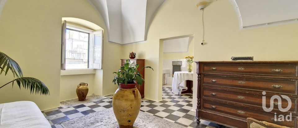 Casa indipendente 7 locali di 105 m² in Ostuni (72017)