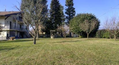 Town house 12 rooms of 2,092 m² in Druento (10040)