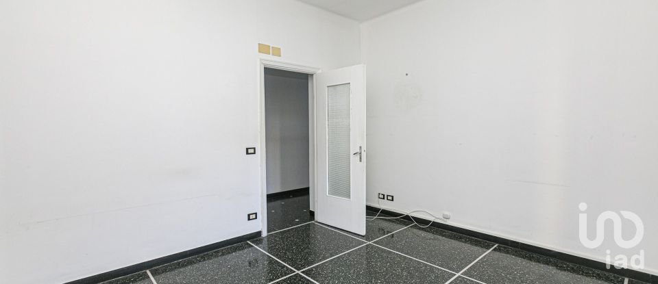 Three-room apartment of 80 m² in Genova (16134)