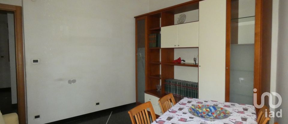 Apartment 5 rooms of 80 m² in Genova (16134)