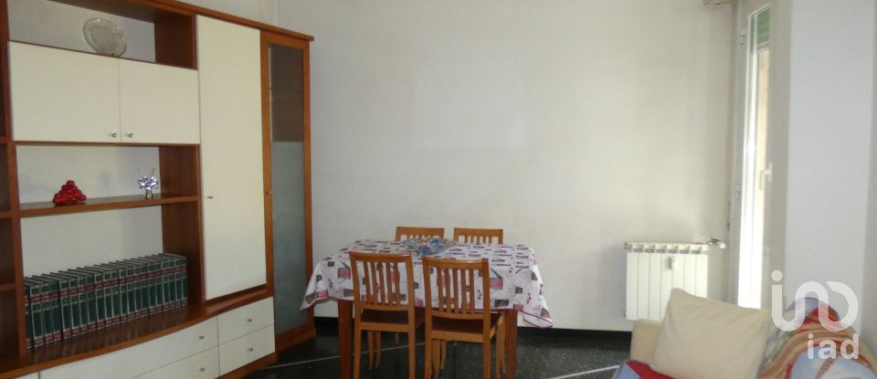 Apartment 5 rooms of 80 m² in Genova (16134)