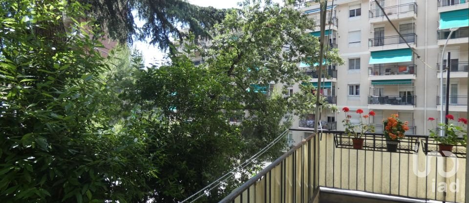 Apartment 5 rooms of 80 m² in Genova (16134)