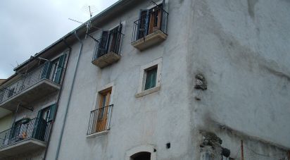 House 6 rooms of 120 m² in Scontrone (67030)