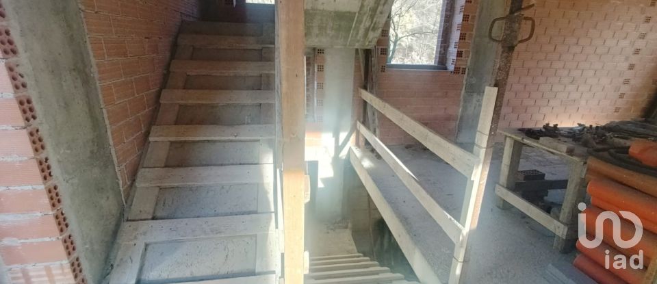 Casa indipendente 5 locali di 200 m² in Mezzenile (10070)