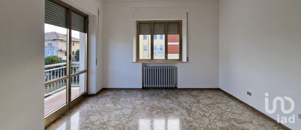 Three-room apartment of 142 m² in Civitanova Marche (62012)