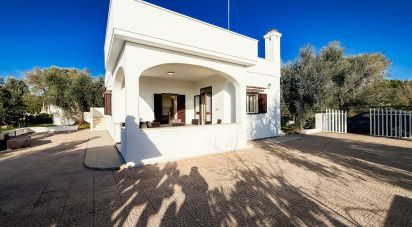 Villa 6 locali di 71 m² in Ostuni (72017)