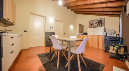 Casa 4 locali di 109 m² in Lonato del Garda (25017)