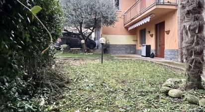 Casa indipendente 4 locali di 135 m² in Cassago Brianza (23893)