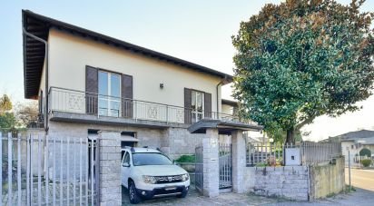 Casa 5 locali di 140 m² in Uggiate-Trevano (22029)