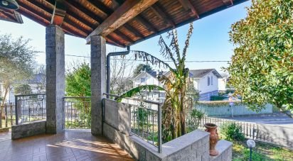 Casa 5 locali di 140 m² in Uggiate-Trevano (22029)