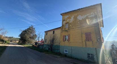 House 6 rooms of 400 m² in Francavilla d'Ete (63816)