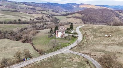 Casa indipendente / Villa 12 locali di 225 m² in Neviano degli Arduini (43024)