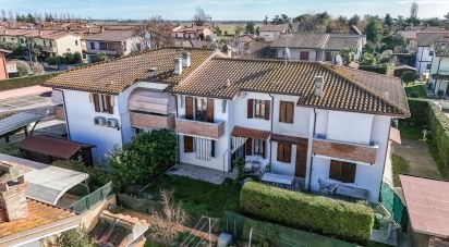 Traditional house 3 rooms of 142 m² in Migliaro (44020)