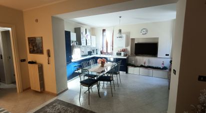 Casa indipendente / Villa 8 locali di 210 m² in Mazzano (25080)