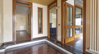 Appartamento 9 locali di 241 m² a Matelica (62024)