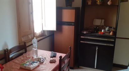 Rifugio 7 locali di 104 m² in Sant'Omero (64027)