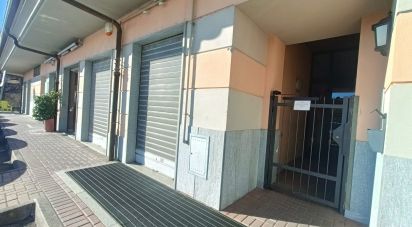 Negozio / locale commerciale di 70 m² in Lanzo Torinese (10074)