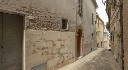 House 4 rooms of 105 m² in Civitanova Marche (62012)