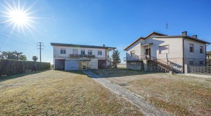 Casa indipendente / Villa 7 locali di 290 m² in Codigoro (44021)
