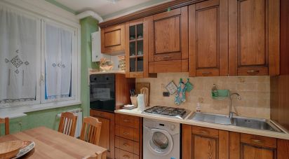 Trilocale di 69 m² a Genova (16123)