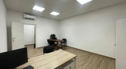 Shop / premises commercial of 241 m² in Arezzo (52100)