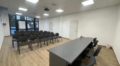 Shop / premises commercial of 241 m² in Arezzo (52100)