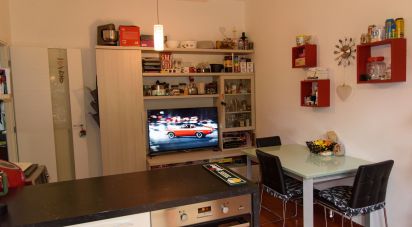 Appartamento 5 locali di 74 m² a Genova (16154)