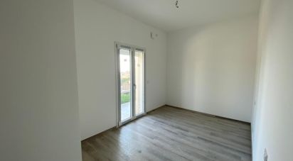 Appartamento 5 locali di 75 m² a Acquaviva Picena (63075)