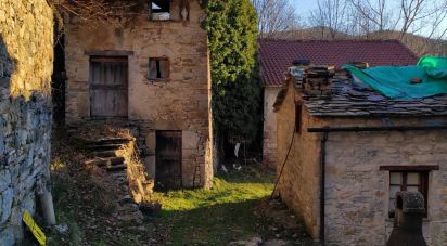 Block of flats 3 rooms of 260 m² in Santo Stefano d'Aveto (16049)