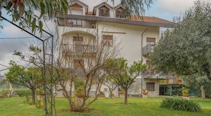 Three-room apartment of 70 m² in Borghetto Santo Spirito (17052)