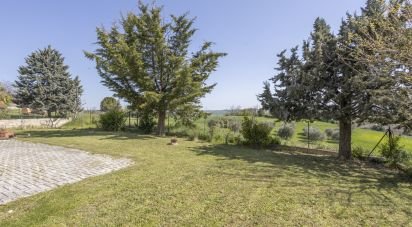 Casa indipendente 8 locali di 200 m² in Filottrano (60024)