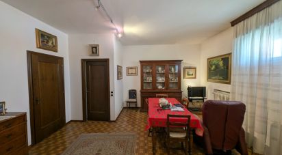 Quadrilocale di 135 m² a Parma (43121)