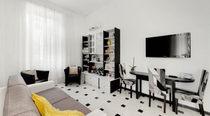 Hotel 2 rooms of 79 m² in Genova (16167)