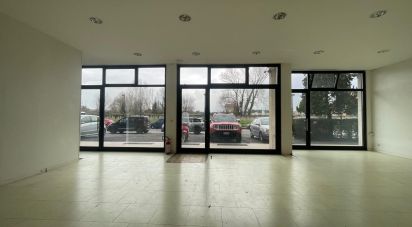 Negozio / locale commerciale di 167 m² in Arezzo (52100)