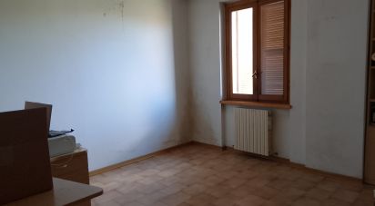 Appartamento 6 locali di 105 m² a Montegranaro (63812)